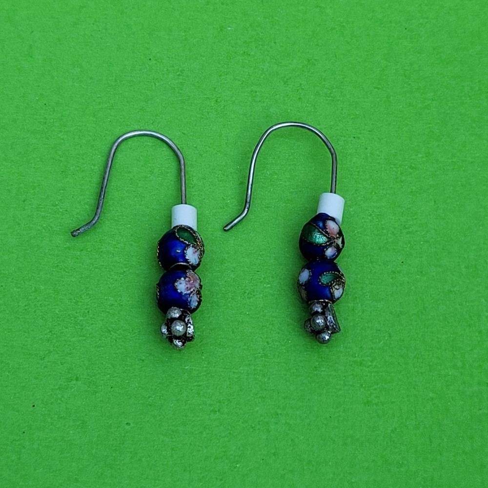 Vintage handmade beaded earrings silver floral blue classy chic timeless unique